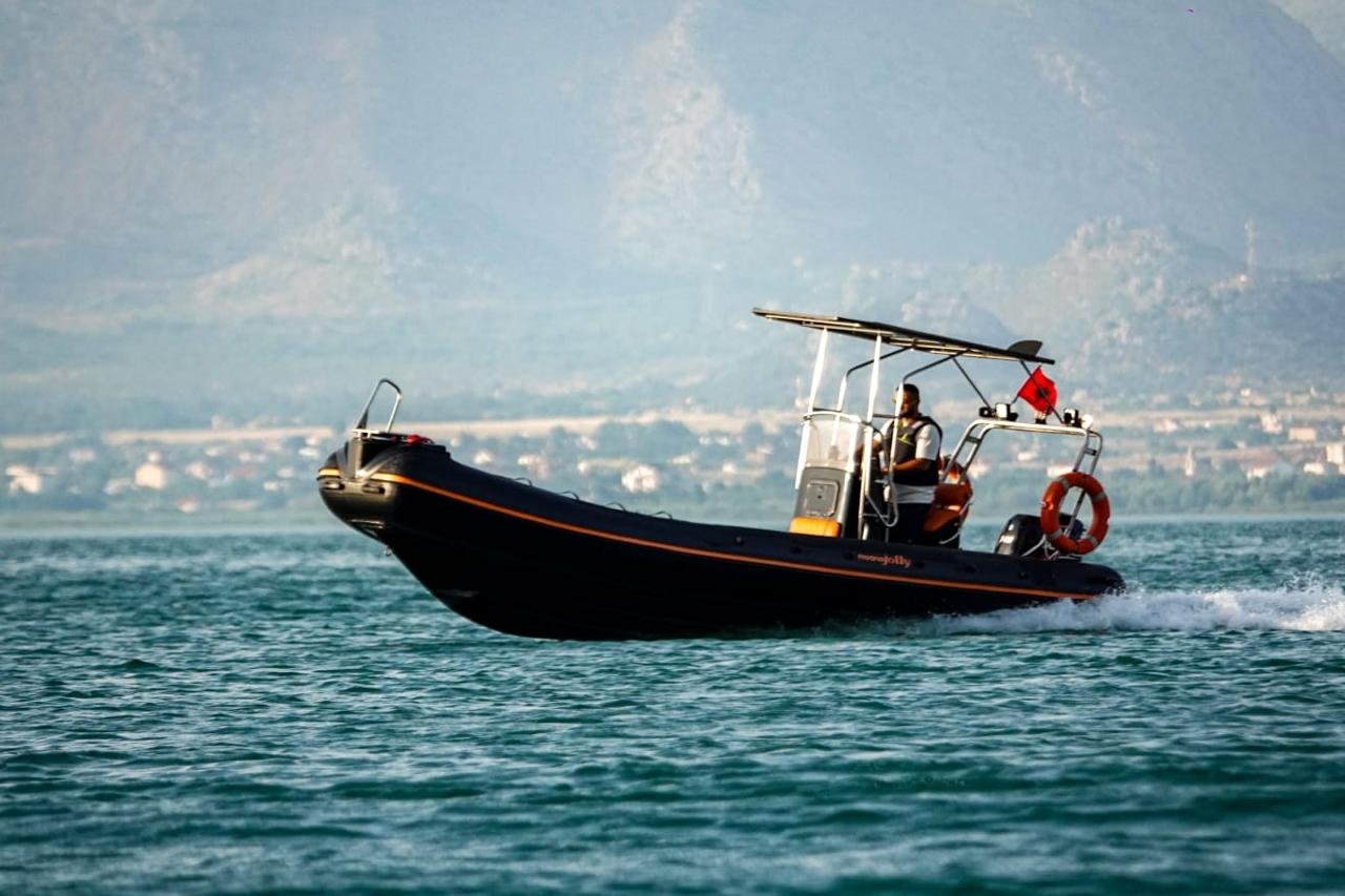 Lake Shkodra_Boat_01